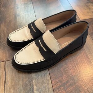 Jack Rogers black and white loafers